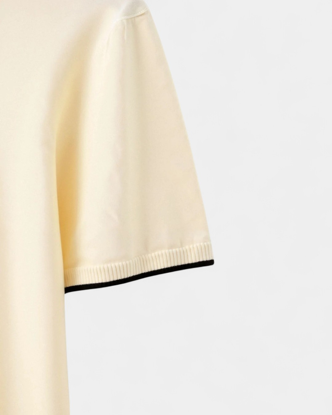 Old Money Contrast Polo - Black