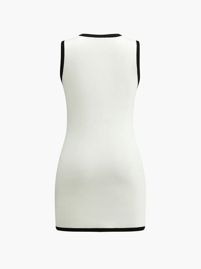 Julia® | Multi Pocket Button Sleeveless Short Sweater Dress